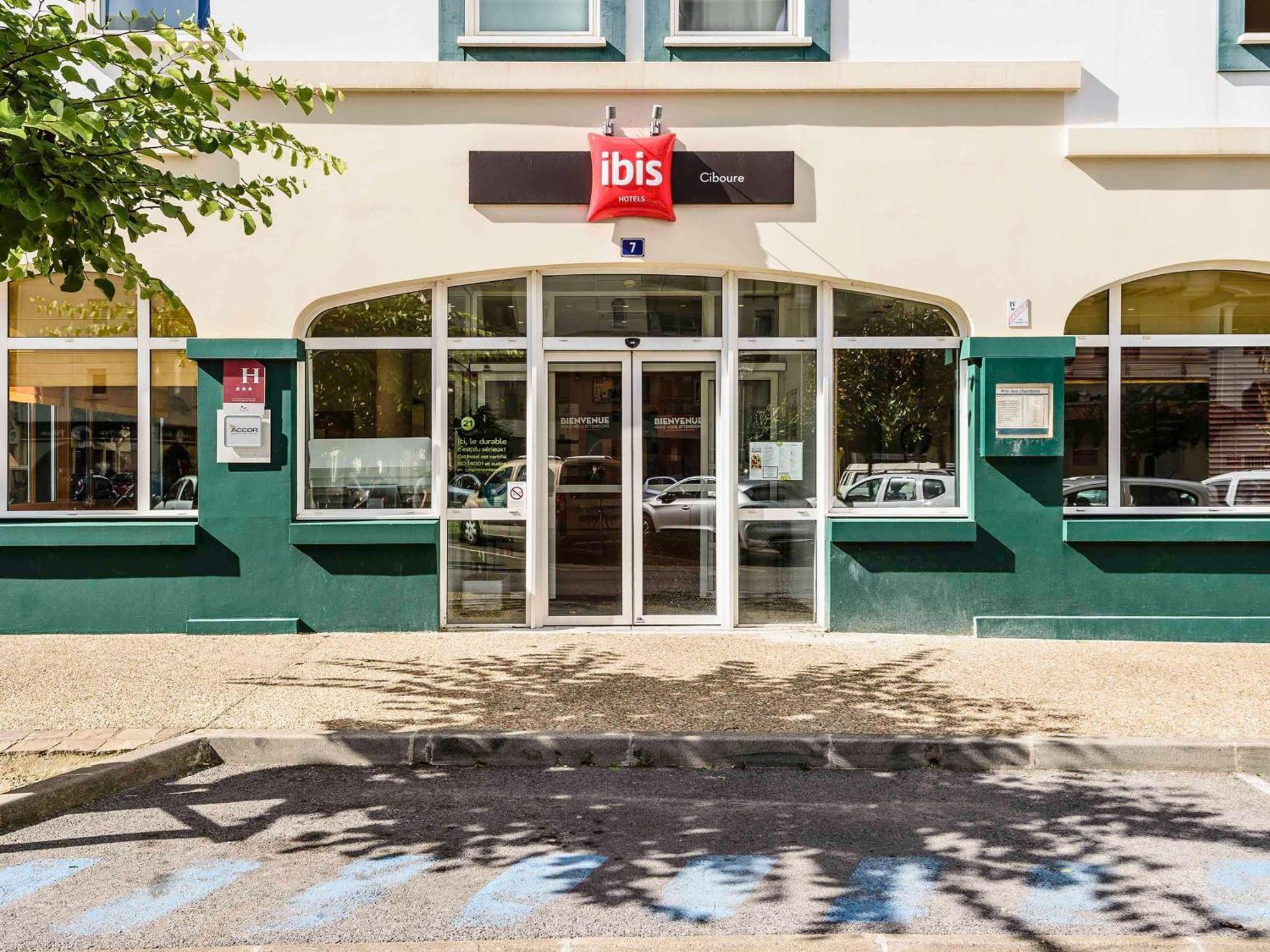 Hotel Ibis Ciboure Saint-Jean-De-Luz Exterior foto